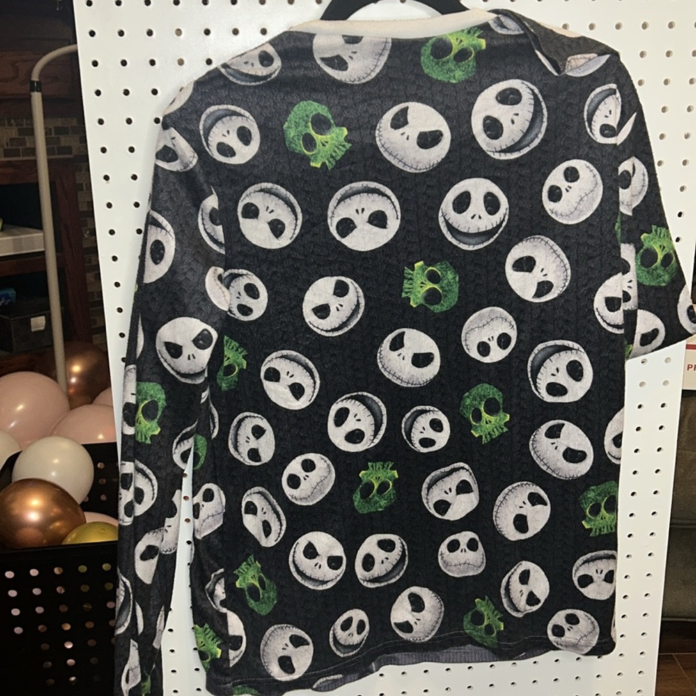 Disney Nightmare before Christmas soft sweater PJ shirt - Size Medium - Picture 2 of 5